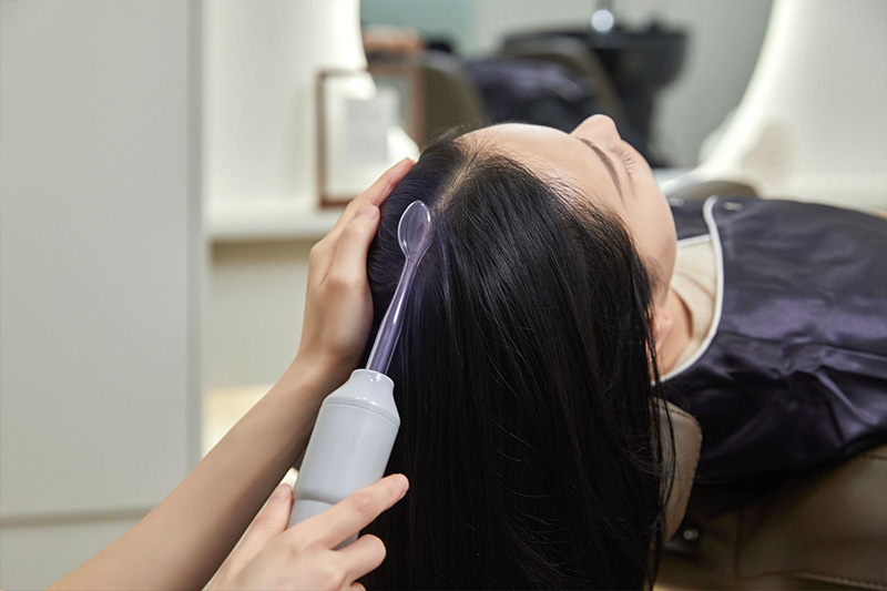 SCALP CLEAN PT 두피 PT 시술 장면
